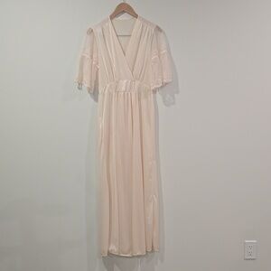 Vintage Soft Peach Negligee/Dressing Gown-Valentine's Day